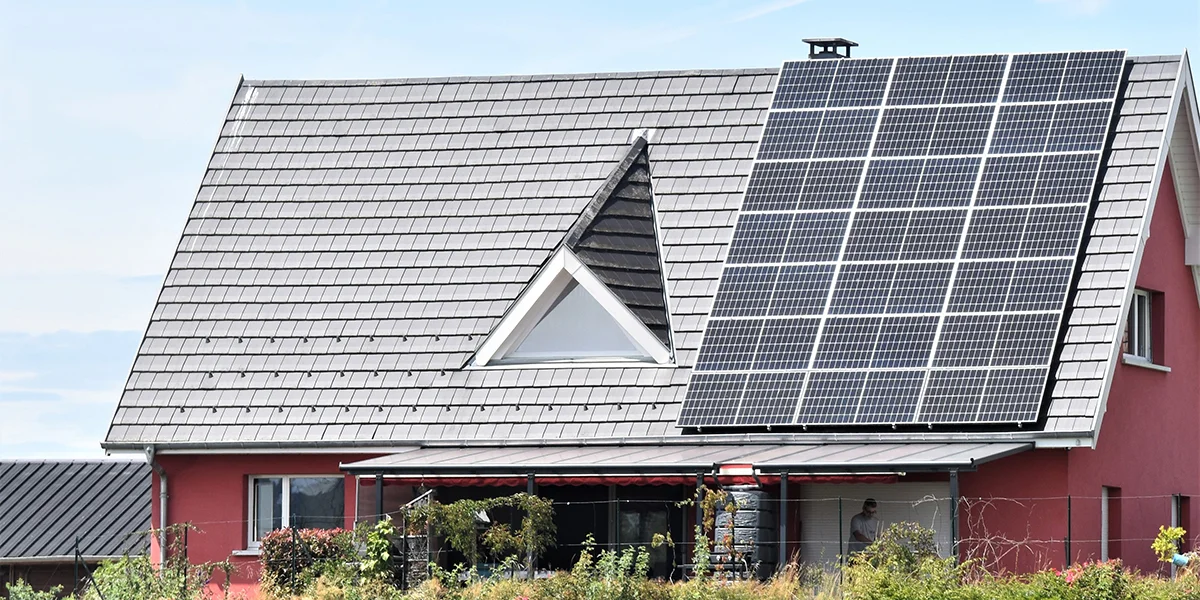 Virfinanzéierung vu Photovoltaikanlagen unanime ugeholl | © Unsplash /  Daniele La Rosa Messina