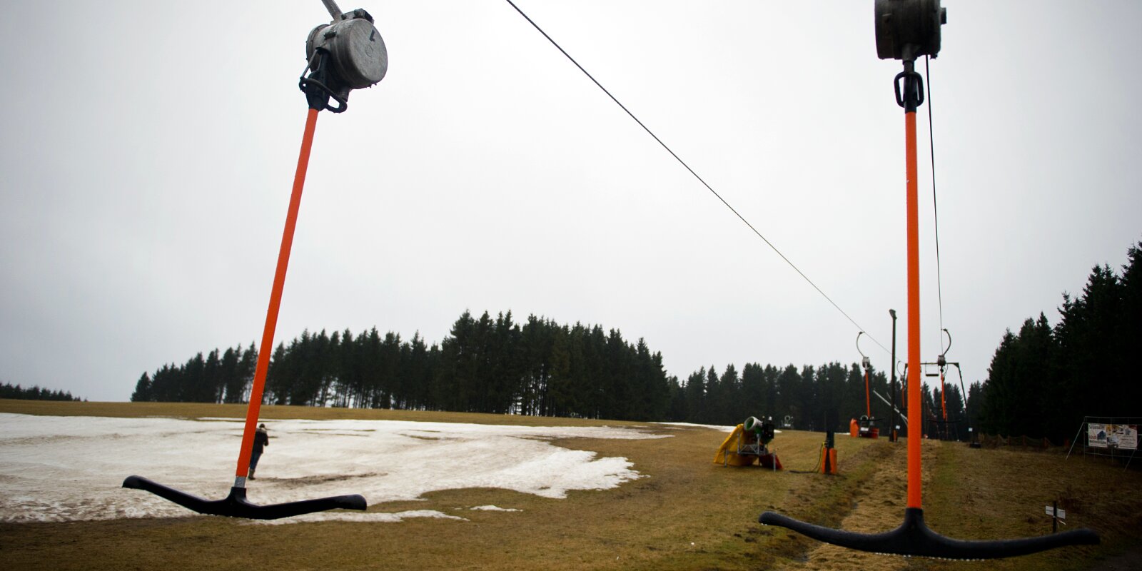 Net vill Schnei op enger Pist an Däitschland (Winterberg, NRW) | © picture alliance / dpa | Jan-Philipp Strobel