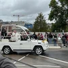 De Poopst am Papamobile. | © Pierre Reyland Réckbléck op d'Poopstvisitt | © Pierre Reyland