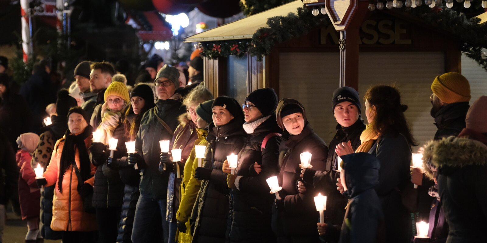 Trauermanifestatioun zu Magdeburg | © picture alliance/dpa | Sebastian Willnow