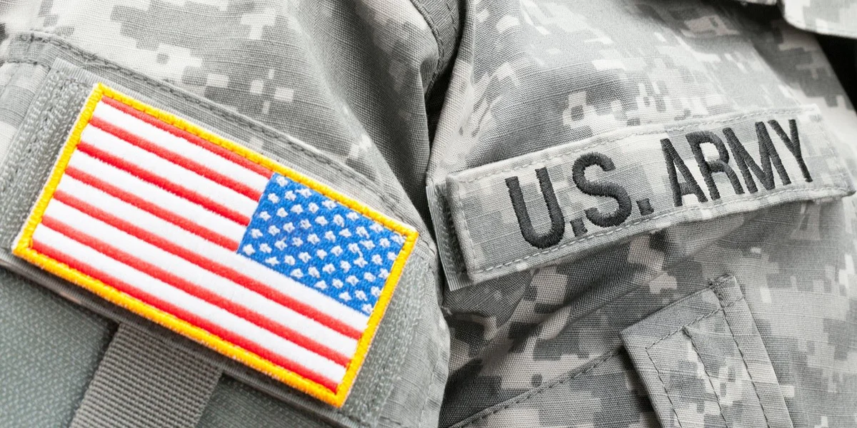 Ausschloss vun Transmënschen aus dem Militär ass géint d'Verfassung | © Bigstock, Niyazz