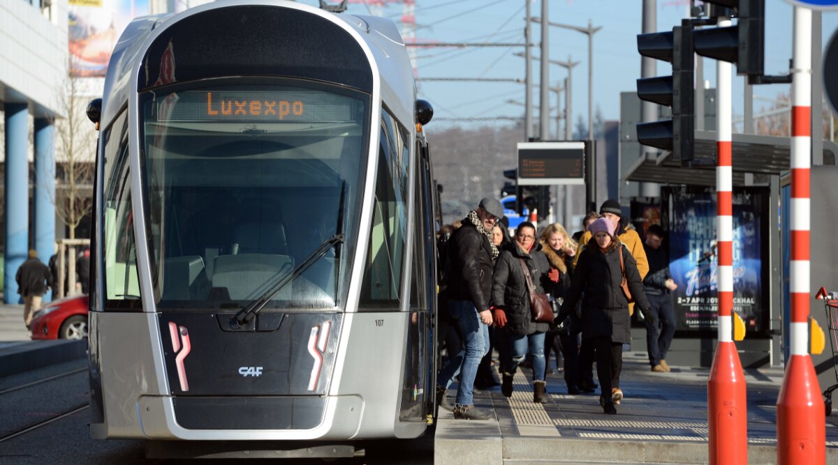 Tram | © picture alliance / Harald Tittel / dpa