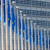 Europäesch Fändele virun der Kommissioun | © picture alliance/dpa | Thomas Banneyer EU-Resilienz-Fong: Firwat gëtt net méi drop zeréckgegraff? | © picture alliance/dpa | Thomas Banneyer