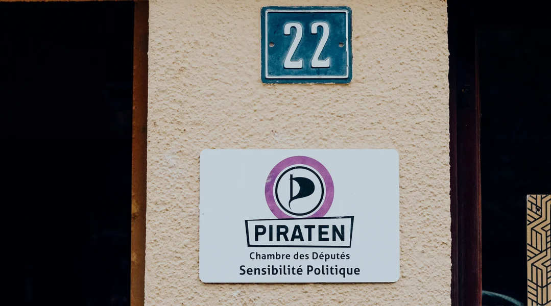 Bedruch am Immigratiounsberäich: Pirate fuerderen Erklärunge vum Jean Asselborn