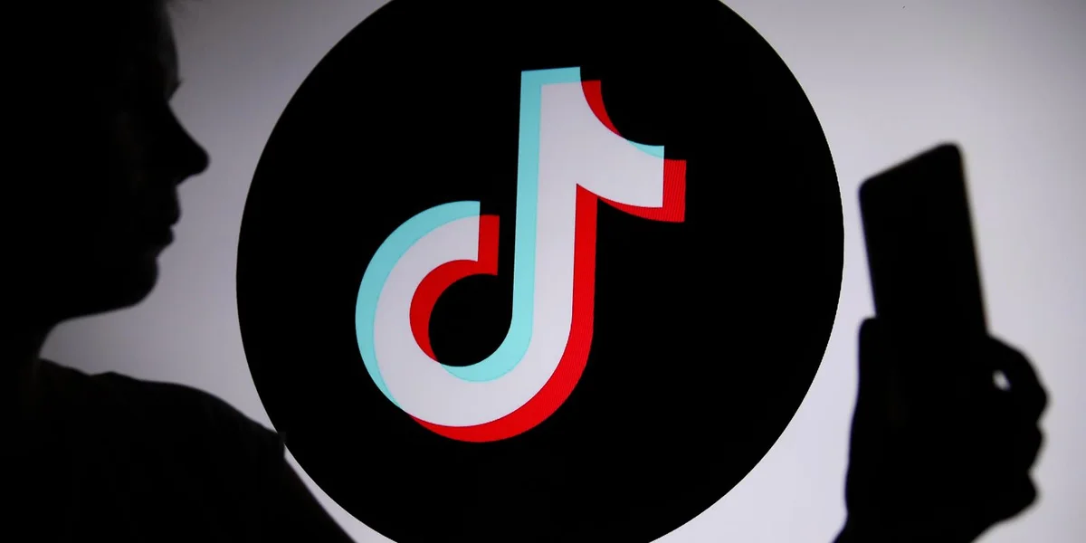 Gefore vun TikTok: Magersucht idealiséieren  | © picture alliance / NurPhoto | Klaudia Radecka