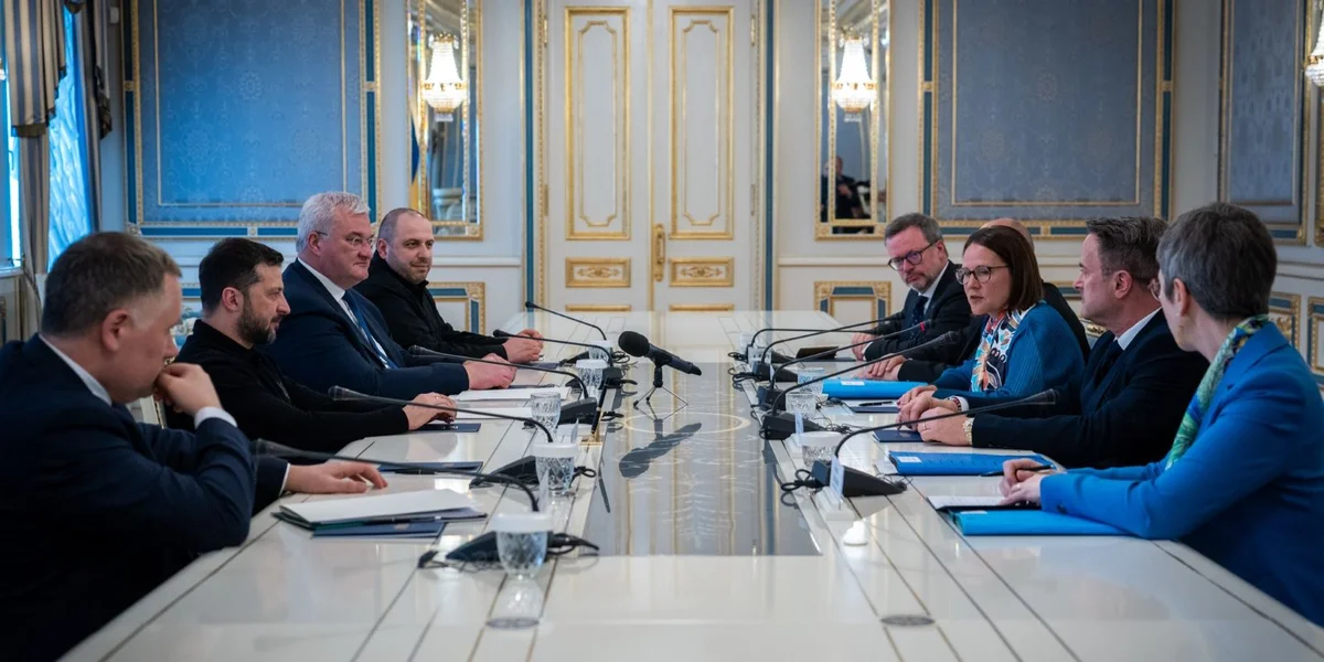 D’Ministere Bettel a Backes hunn eng 45 Minutte mam ukrainesche President Wolodymyr Selenskyj geschwat. | © MAE Press D’Ministere Bettel a Backes hunn eng 45 Minutte mam ukrainesche President Wolodymyr Selenskyj geschwat. | © MAE Press