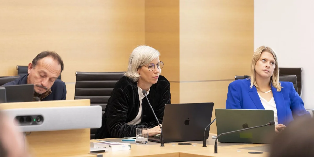 No Froeronn un d'Finanzkommissioun: Deputéiert bleiwe skeptesch | © Chambre des députés