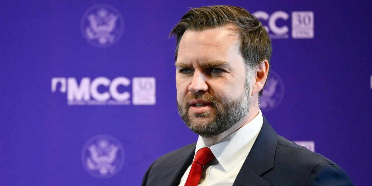 Den US-Vizepresident JD Vance | © EPA/Robert Hegedus HUNGARY OUT