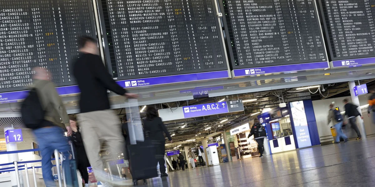 Gréng Luucht vun den EU-Memberlänner: Nei Passagéierrechter am Fluchverkéier kommen | © EPA/CHRISTOPHER NEUNDORF