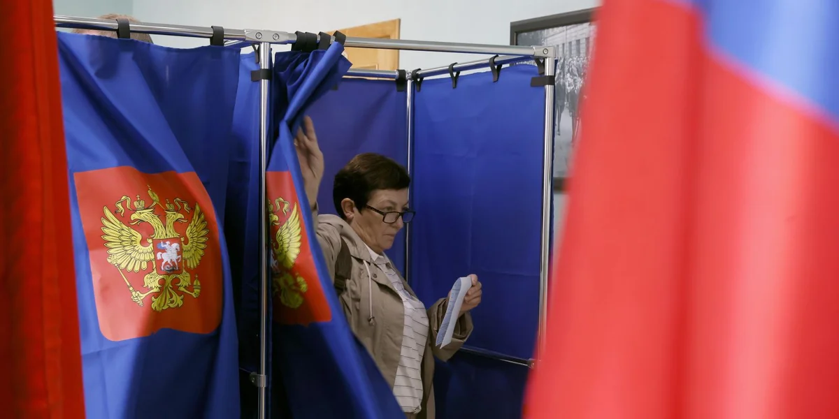 Russland: Kreml-Partei wéi erwaart Walgewënner | © EPA/ANATOLY MALTSEV