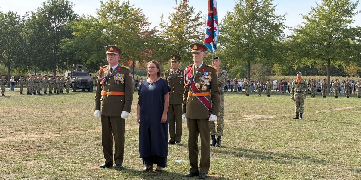 De Colonel Claude Robinet ass als neie Chef vun der Lëtzebuerger Arméi vereedegt ginn | © 100,7
