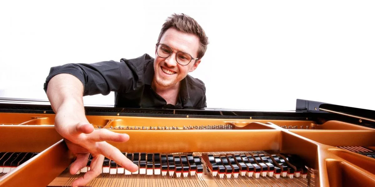 Pianist ersetzt Solist an Dirigent bannent Stonne spontan um Concert | © Raphael Steckelbach