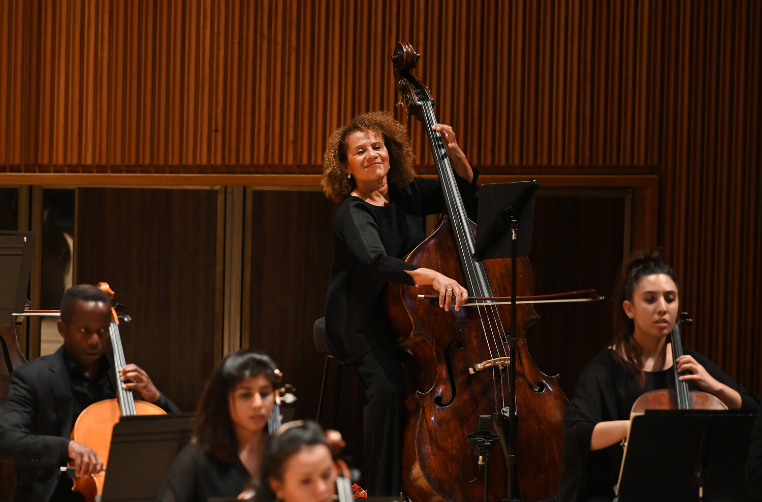 Chi-Chi Nwanoku mam Chineke! Orchestra | © Mark Allan/www.chineke.org