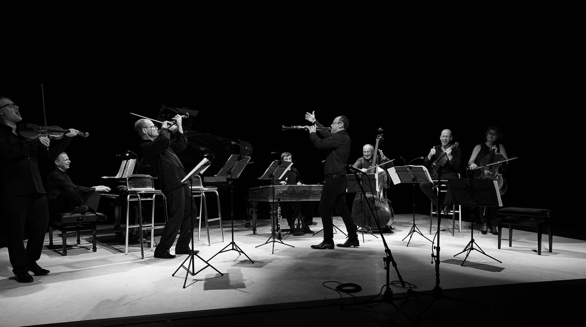 De Sirba Octet fir säin éischte Concert an der Philharmonie